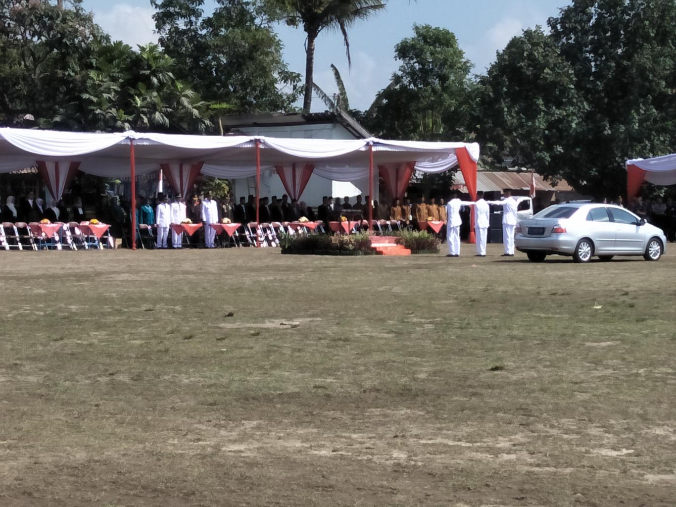 Upacara Pengibaran Bendera Merah Putih Memperingati HUT RI Ke 73